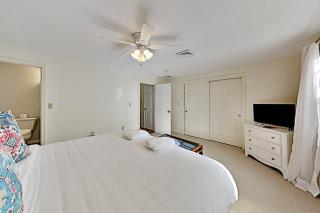 Lighthouse Lodge - 1