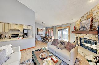 Lakeview Townhome Unit A5 - 8