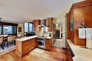 Red Sandstone Condo Unit 26 - 1