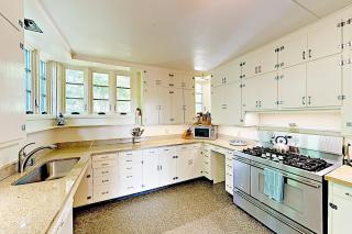 Waquoit Bay Bungalow - East Falmouth - 8