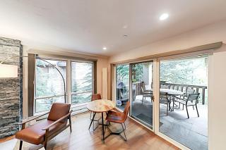 Frontage Townhome - 6