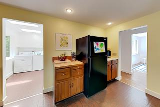 Wellfleet Harbor Hideaway - 4
