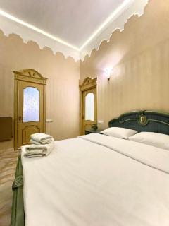 Great one Bed right near Opera House - Kiev - 1