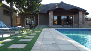 Honolulu Lifestyle Guesthouse and Spa - 7