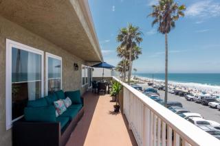 Beachwalk Villas - Carlsbad - 9