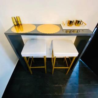 Pasavento - Modern Black Suite - Camaceyes - 1