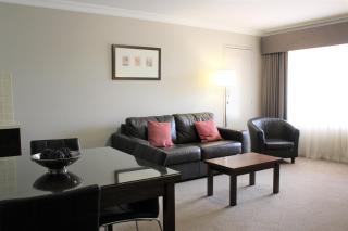 Carlyle Suites & Apartments - Wagga Wagga - 4