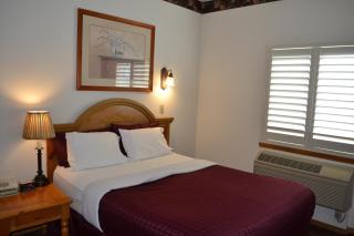 Anaco Bay Inn - 4