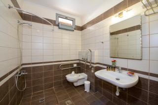 Isida Hotel Agia Marina - 6
