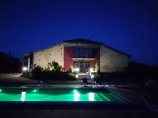 exceptionnel loft style industriel tout équipé 15 personnes avec piscine et jacuzzi - Villebramar - 5