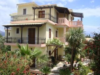 PHILIPPOS Hotel Apartments - Nikiana - 3