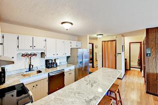 Mountian View Condo Unit S303 - 3