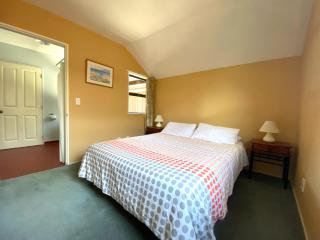 3 Mt Isobel Place - 1