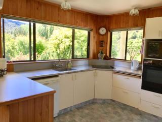 Baton Country Escape - 1