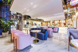 Kuanrong Suites Hotel Liangjiang love sea shopping park - Chongqing - 3