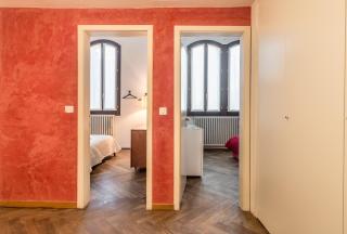 Red House close to @Accademia Bridge - Venice - 1