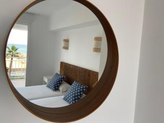 Malagueta Beach Front Mediterranean Apartment - Málaga - 2