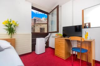 Hotel Jadran Šibenik - Šibenik - 2