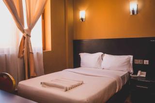 Panone Hotel Boma - Boma la Ngombe - 2