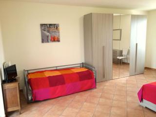 The Green Guest House - 4