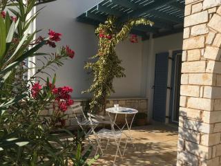 Aliki Maisonette by the beach - 7