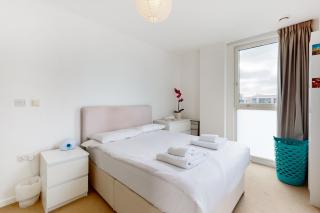 Lovely 2 bedroom flat with balcony in Stratford - Londra - 9