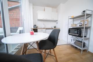 Studio Shiny - Zentral mit Balkon - Messe - Küche - Neuss - 1