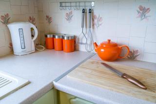 Toad Hall, Self Catering, Sleeps Four - Southam - 2