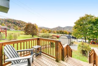 Base Camp Lodge - 8