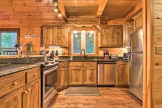 Serenity Now Cabin with Fire Pit and Game Room! - Logan - 2