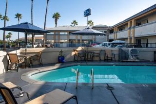 Best Western Kettleman City Inn & Suites - Kettleman City - 0