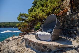 Luxury Beachfront Villa Palazzo di Mare with private heated pool and staff at the beach on Brac island - Sumartin - Selca - 1