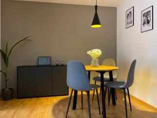 LaMiaCasa Family-Business-near Bosch-Fair Stuttgart - Renningen - 1
