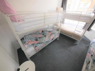 Daimler Holiday Apartments - Bournemouth - 8