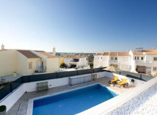 Alto da Colina - Vila Moderna e Espaçosa - Top Localização - Pêra - 8
