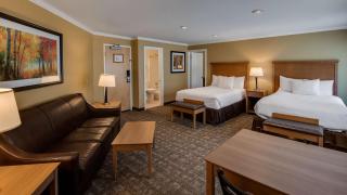 Best Western Plus Windjammer Inn & Conference Center - Burlington - 6