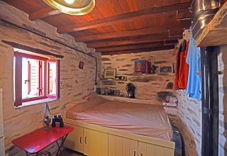 Traditional stone house 1bedroom, sea view, Syros - Ano Syros - 7