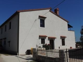 Apartment Nela - Bale - 5