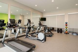 La Quinta Inn & Suites by Wyndham San Antonio Seaworld LAFB - San Antonio - 4