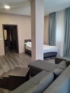 Belvedere Hills Luxury Apartments and Spa - 6