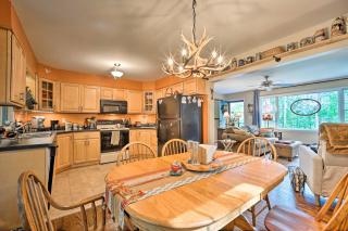 Rustic Adirondacks Home with Hot Tub and Lake Access! - Chestertown - 3