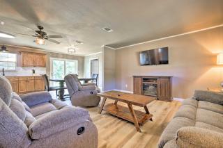 Quiet Haven with Hot Tub, 4 Mi to Canyon Lake! - Fischer - 4