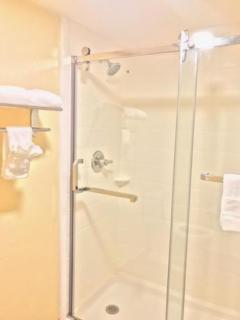 Days Inn by Wyndham San Antonio Airport - San Antonio - 1