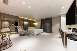 Hotel Lium - Cheonan - 0
