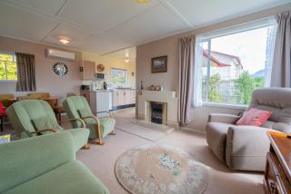 Rustlein Cottage - Te Anau Holiday Home - Te Anau - 7