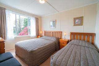 Rustlein Cottage - Te Anau Holiday Home - Te Anau - 3