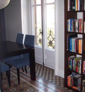 Period Luxury Apartment in Barcelona Prime Location with Street View - 4