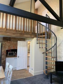 Garden Barn - Farthinghoe - 9