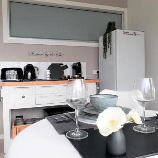 Shutters Hamptons Hideaway with Sea view-Waterfront - 6