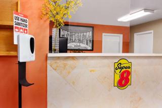 Super 8 by Wyndham Brookhaven - 8